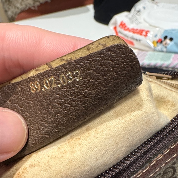 Authentic Gucci Beige and Brown Crossbody Bag with dust bag - Picture 4 of 17